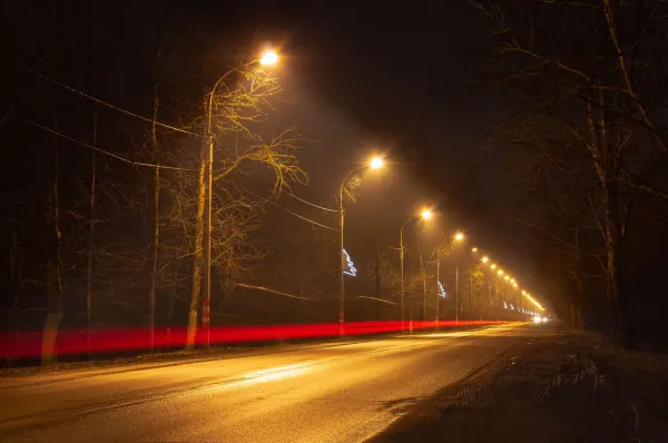 Smart streetlights along a city waterfront connected to the Divako cloud