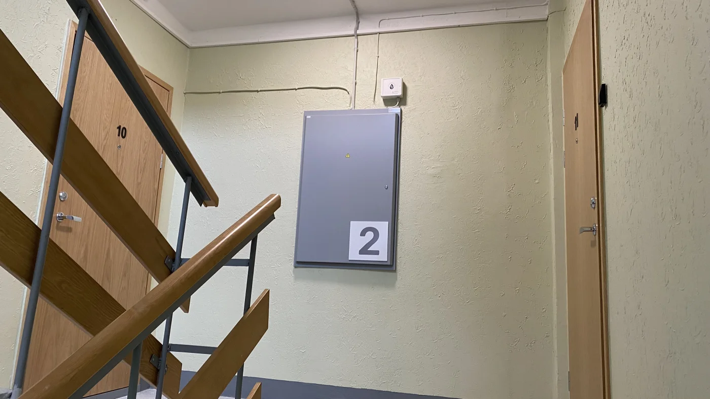 Lobaro wM-Bus lüüs Tartu mnt 52 trepikojas elektrikilbi kohal